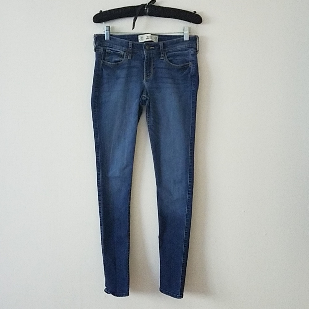 Hollister Super Skinny Jeans